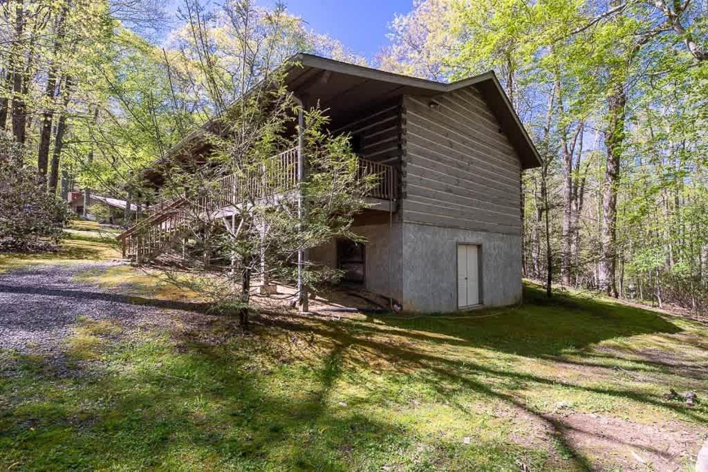 Cozy 'Grey Fox' Cabin Between Boone & بيوينغ روك المظهر الخارجي الصورة