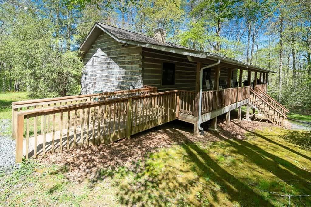 Cozy 'Grey Fox' Cabin Between Boone & بيوينغ روك المظهر الخارجي الصورة