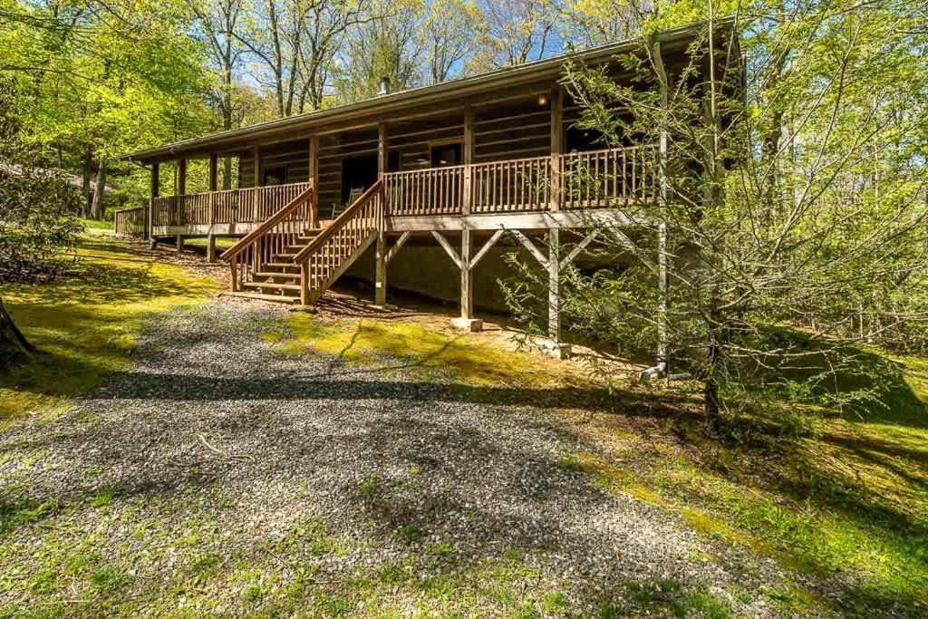 Cozy 'Grey Fox' Cabin Between Boone & بيوينغ روك المظهر الخارجي الصورة